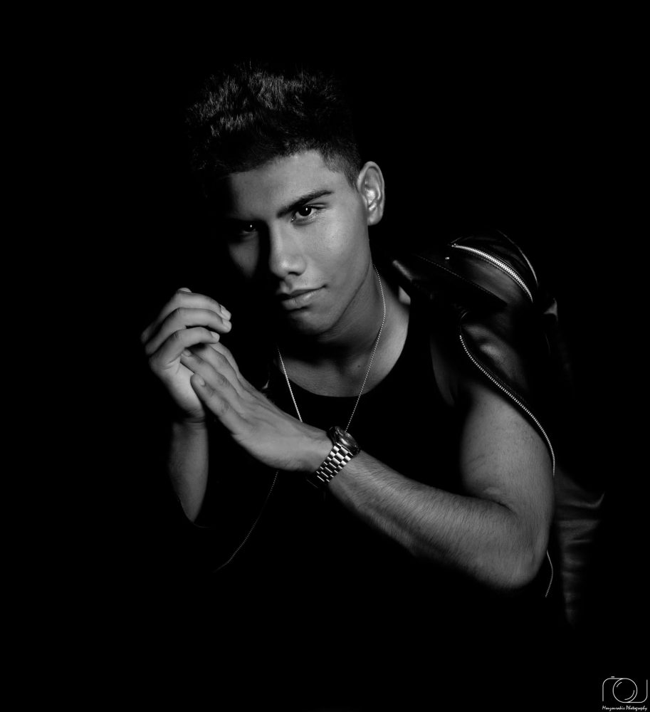STUDIO photograph 12