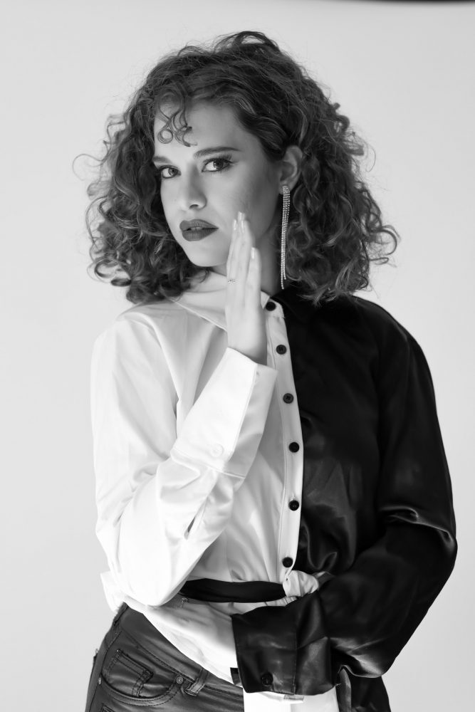 STUDIO photograph 32